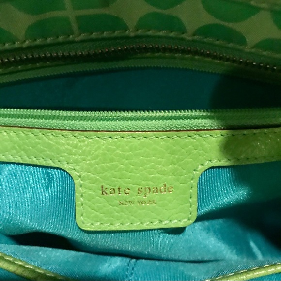 Kate Spade lime green nylon purse - Picture 4 of 8